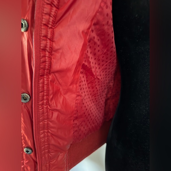 Guess Women's Puffer Jacket with feathers - Picture 6 of 12